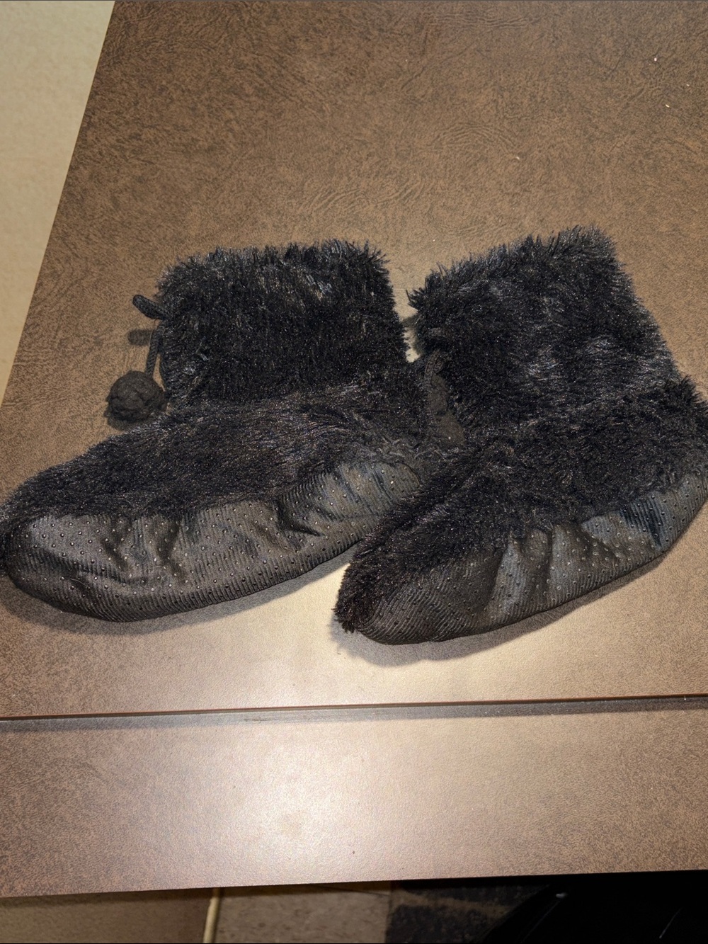 Plush Fuzzy Pom-Pom Slipper Boots - Black - Picture 6 of 8